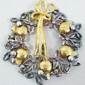 Vintage Lunt Silversmith Wreath 2.5” Christmas Holiday Floral Ornament